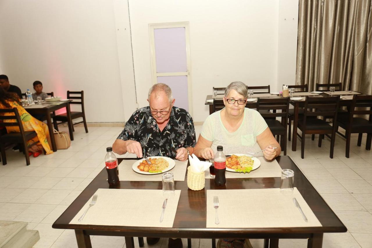 Coconut Primitive Otel Negombo Dış mekan fotoğraf