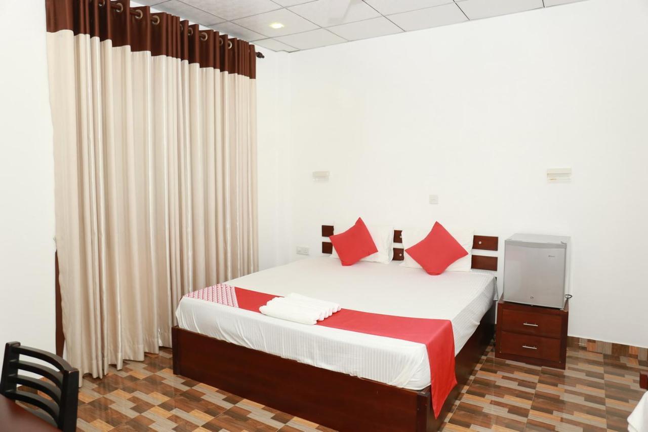 Coconut Primitive Otel Negombo Dış mekan fotoğraf