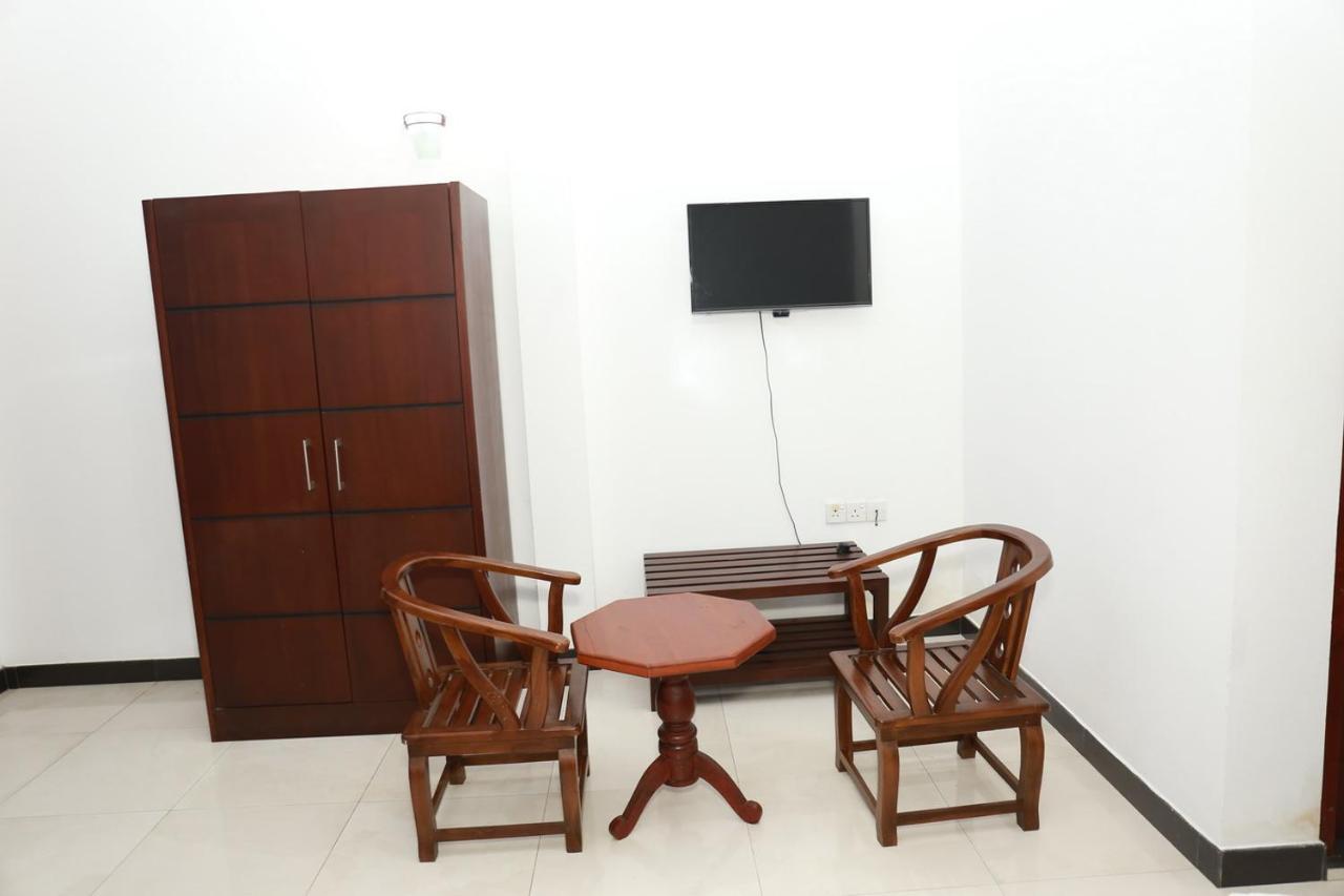 Coconut Primitive Otel Negombo Dış mekan fotoğraf