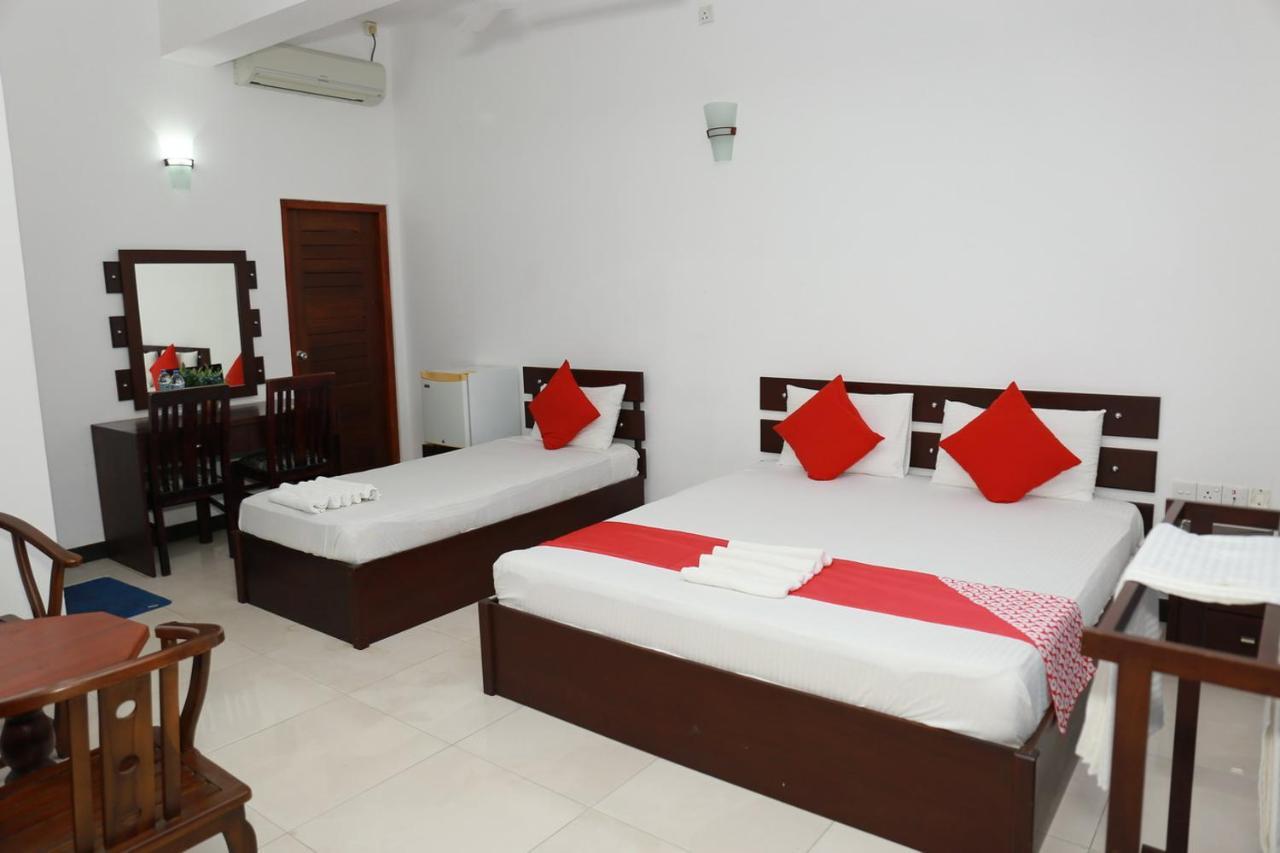 Coconut Primitive Otel Negombo Dış mekan fotoğraf